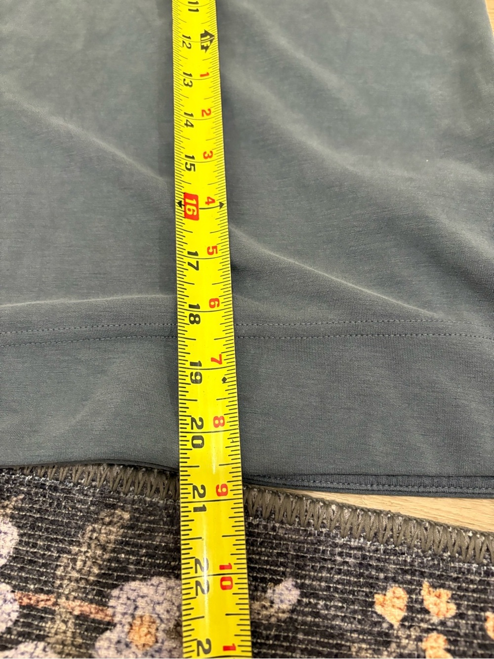 Athleta Seasoft Crewneck Sweatshirt Size Medium - Picture 8 of 8